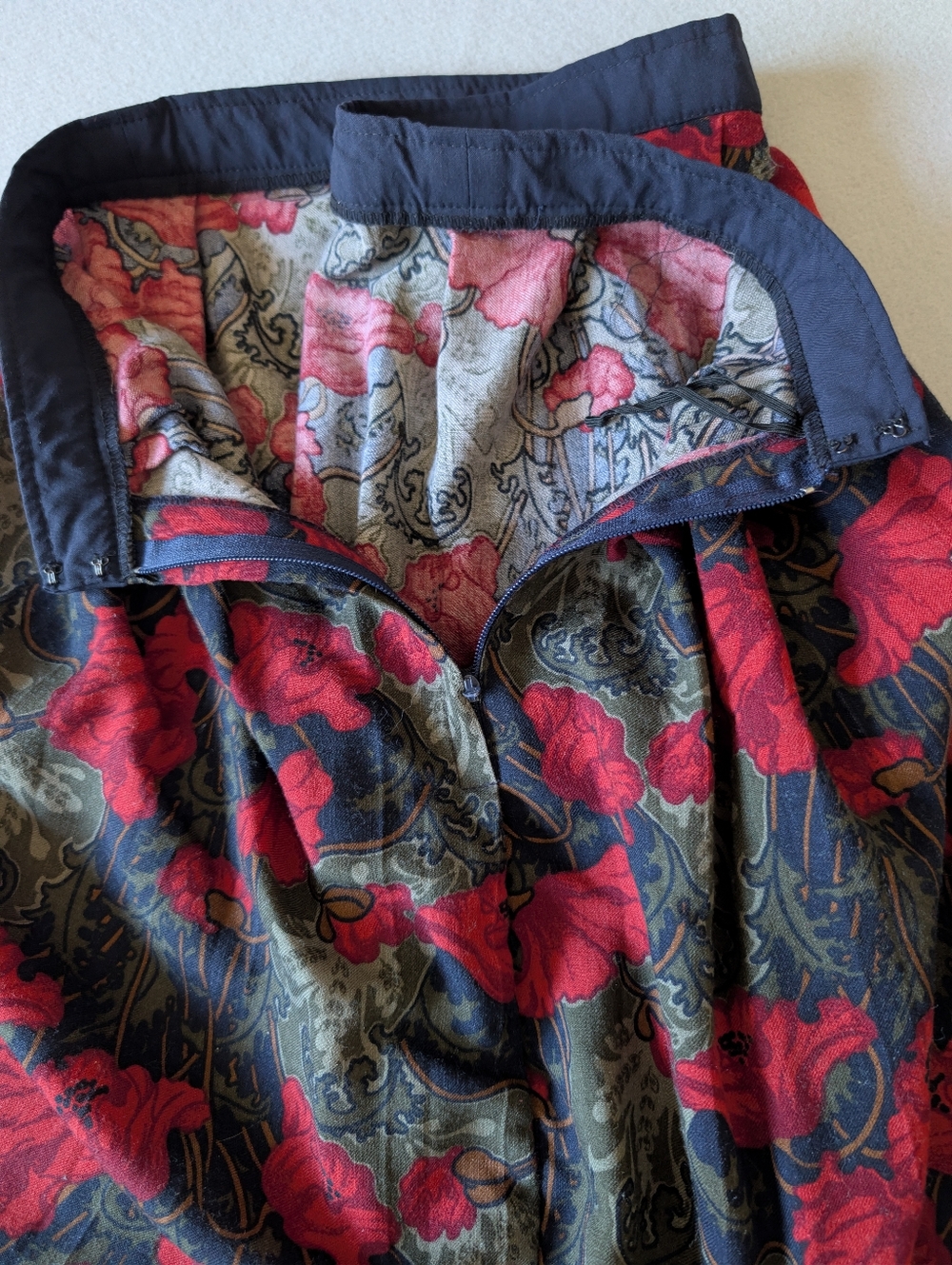 Vintage Poppies Floral Print Midi Circle Skirt Dark Academia Art Nouveau XL 16 image 4